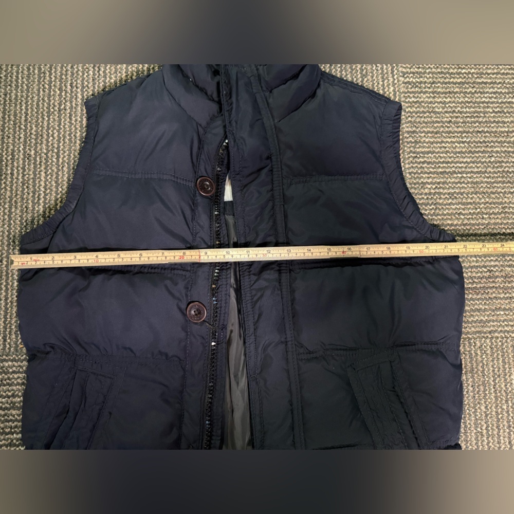 Abercrombie & Fitch Puffer Vest - Picture 6 of 6